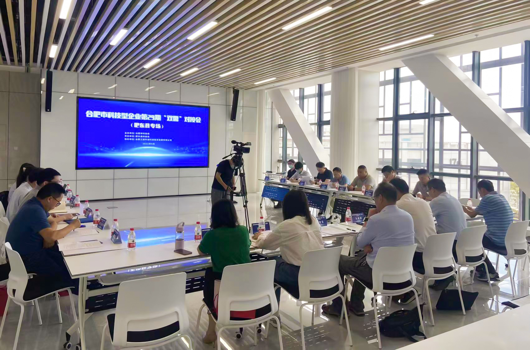 肥东技术咨询赋能企业创新，构筑核心竞争力新高峰,随着我国经济的飞速发展，市场竞争日趋激烈，为了在激烈的市场竞争中稳占一席之地，越来越多的企业开始重视技术创新，并寻求专业的技术咨询服务，肥东技术咨询，作为国内一家专注于提供技术咨询服务的机构，凭借其深厚的行业底蕴和卓越的技术团队，为企业创新发展提供了坚实的保障，本文将深入剖析肥东技术咨询的服务内容、显著优势及其对企业发展的深远影响。,肥东技术咨询,技术咨询,技术咨询服务,提供技术咨询,第1张
